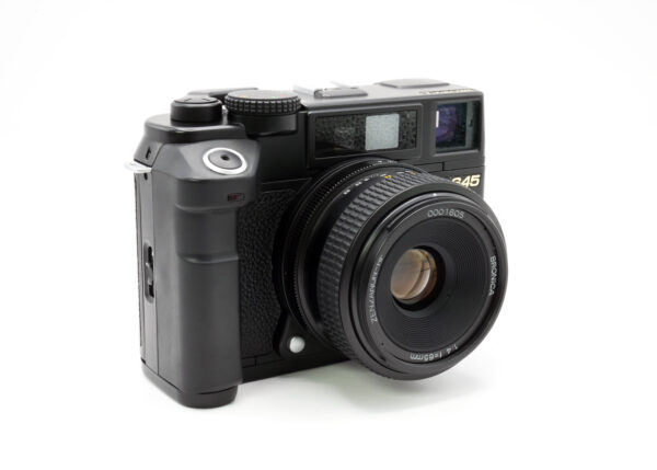 Bronica RF645 with Zenzanon-RF 65mm f4 – Analogue Cameras