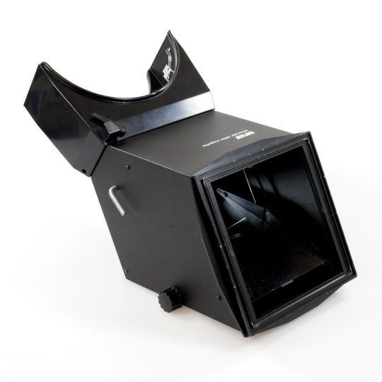 Sinar binocular reflex magnifying hood